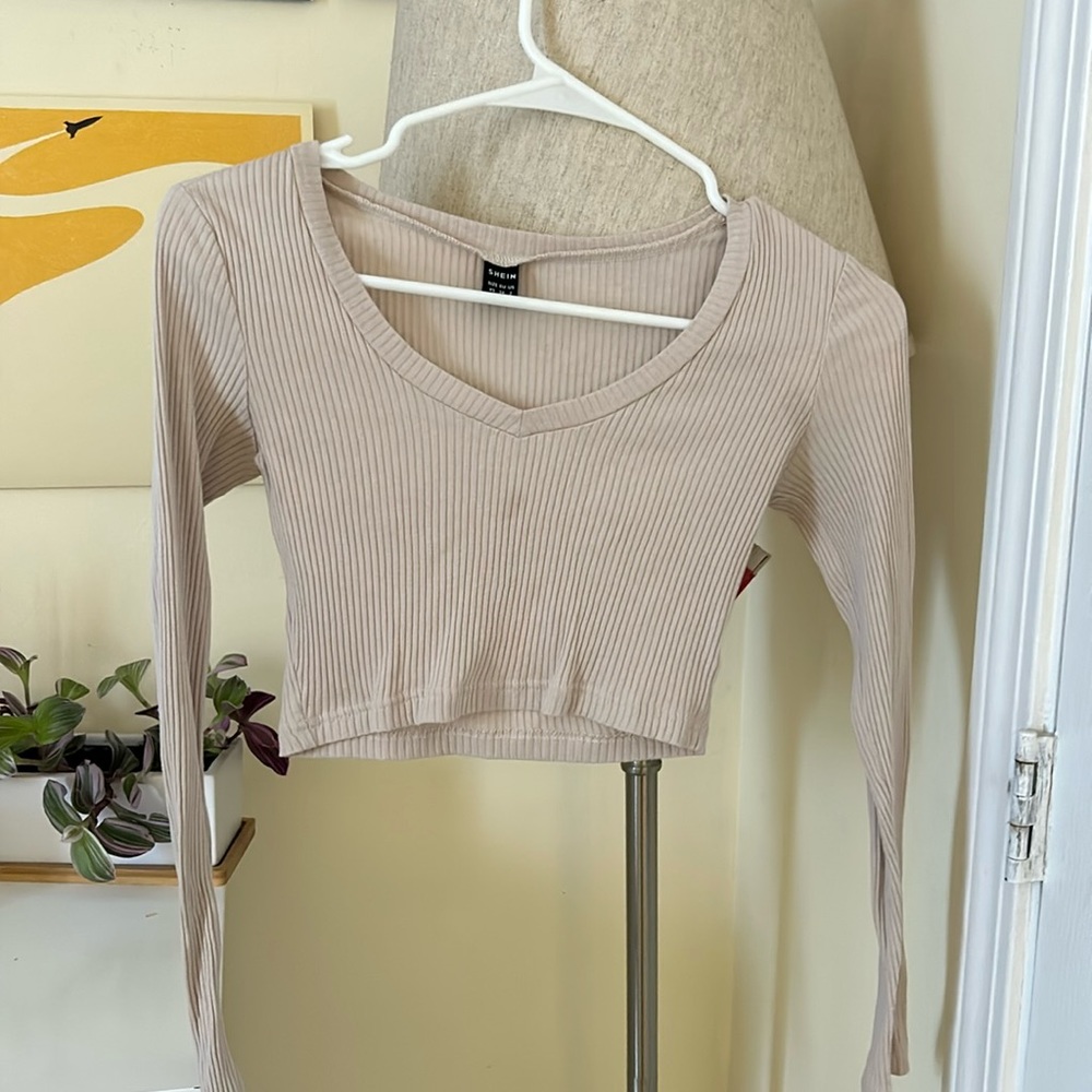 Long sleeve tan, long sleeve crop top